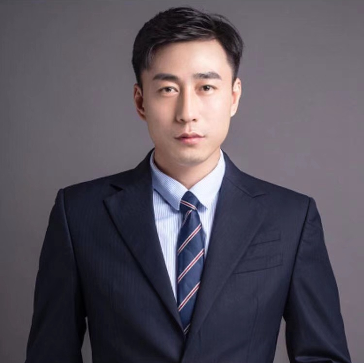 邹琼华灯光与摄影艺术负责人